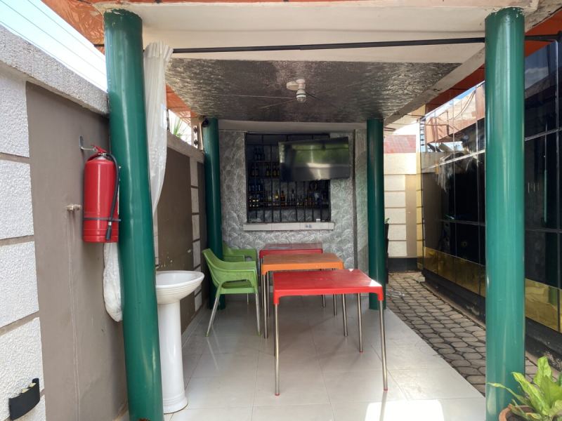 TOP LONDON LODGE - Image 6
