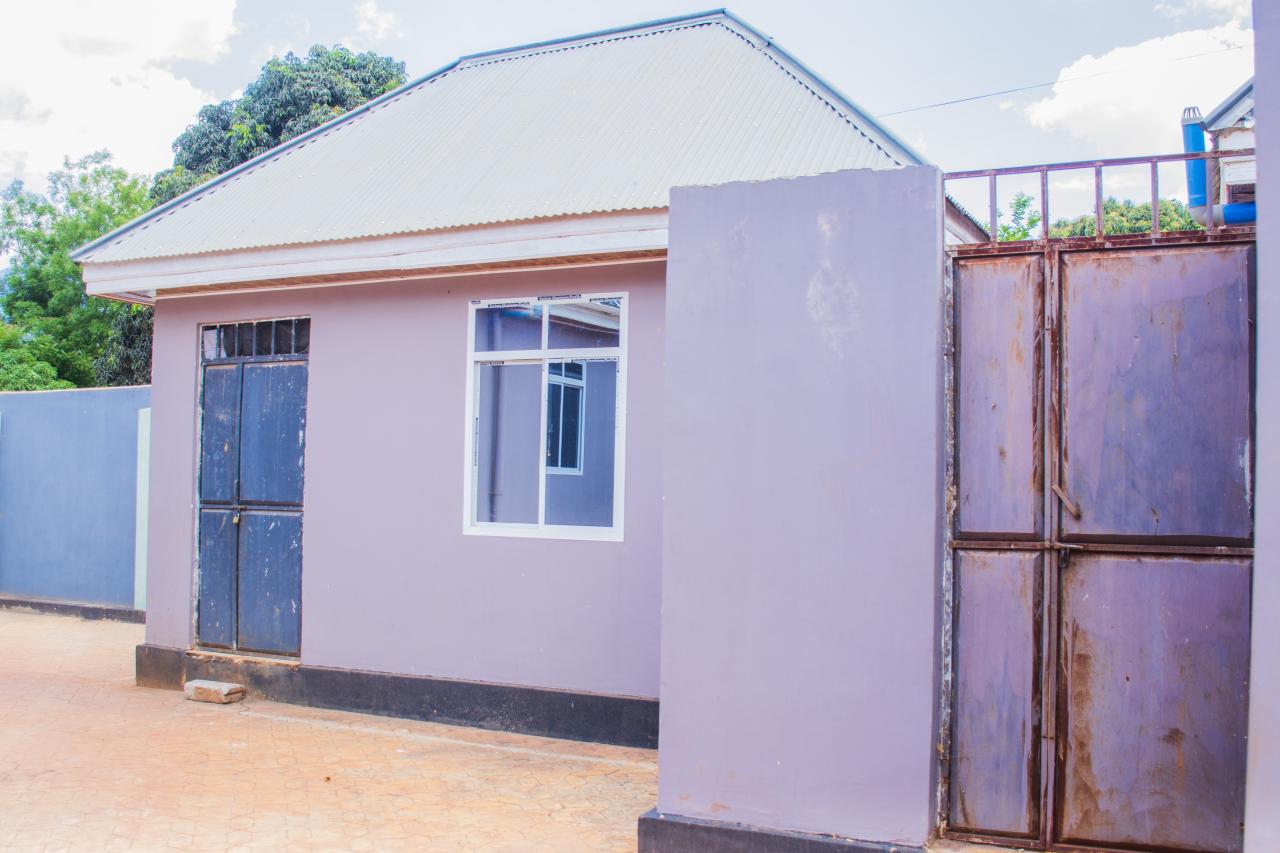 Ahadi Hostel - Image 6