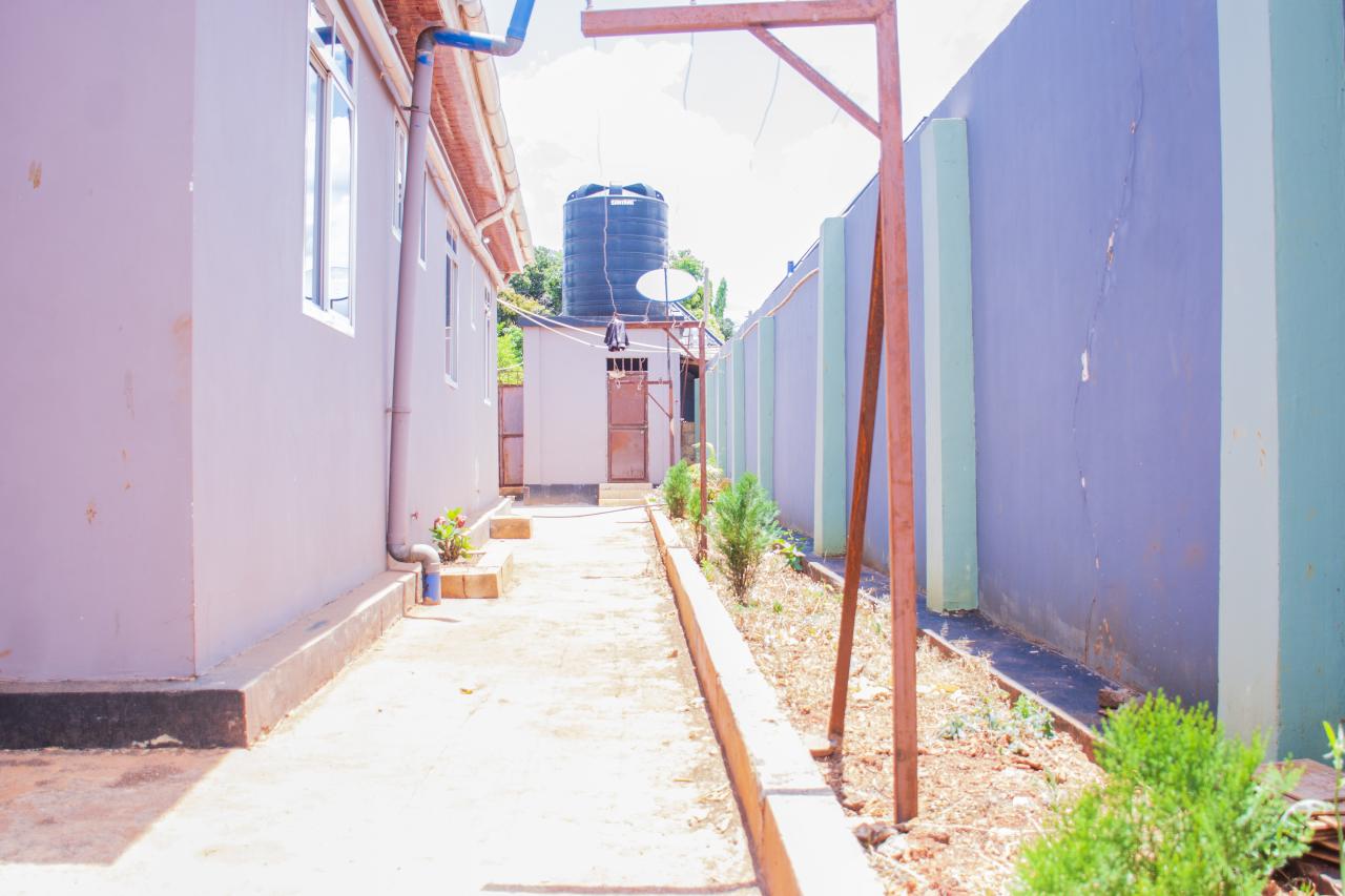 Ahadi Hostel - Image 9