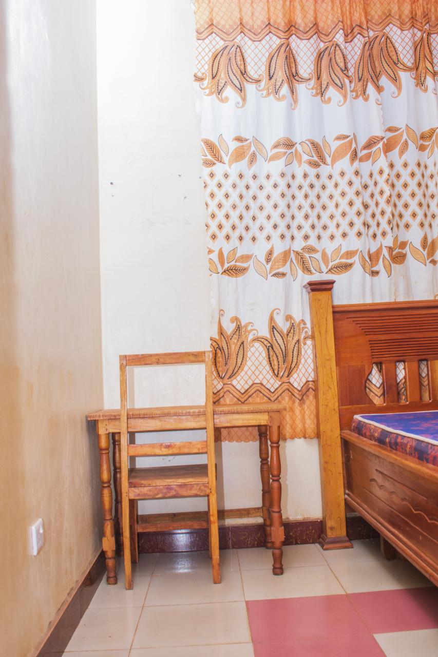 3 Star Hostel - Image 9