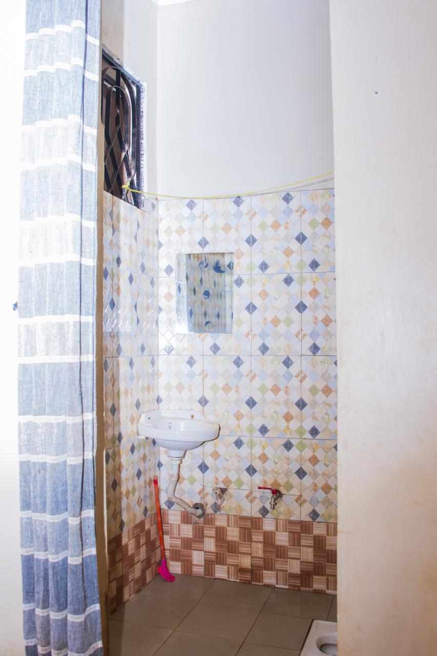 3 Star Hostel - Image 2