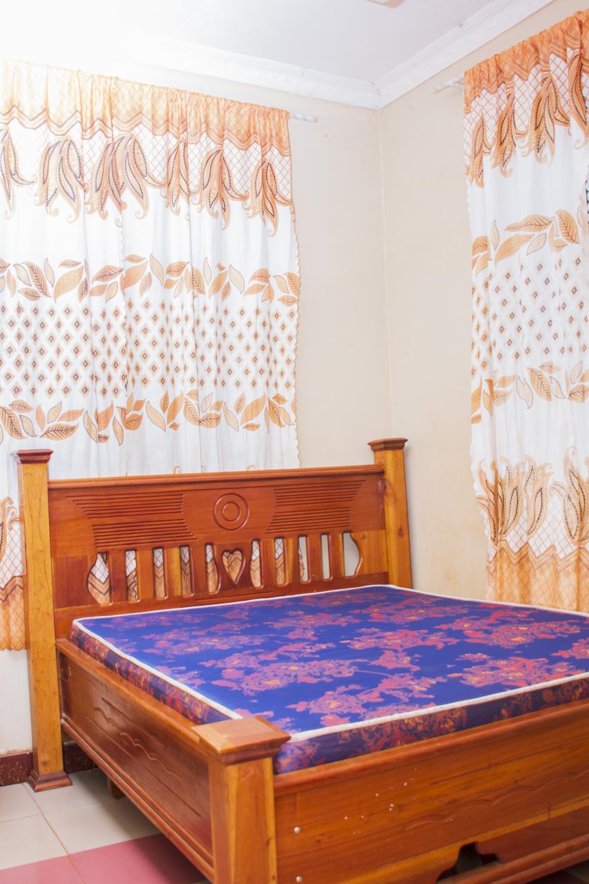 3 Star Hostel - Image 3