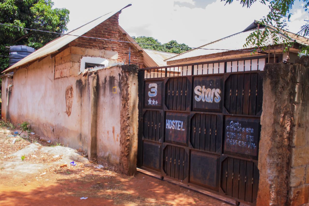 3 Star Hostel - Image 6
