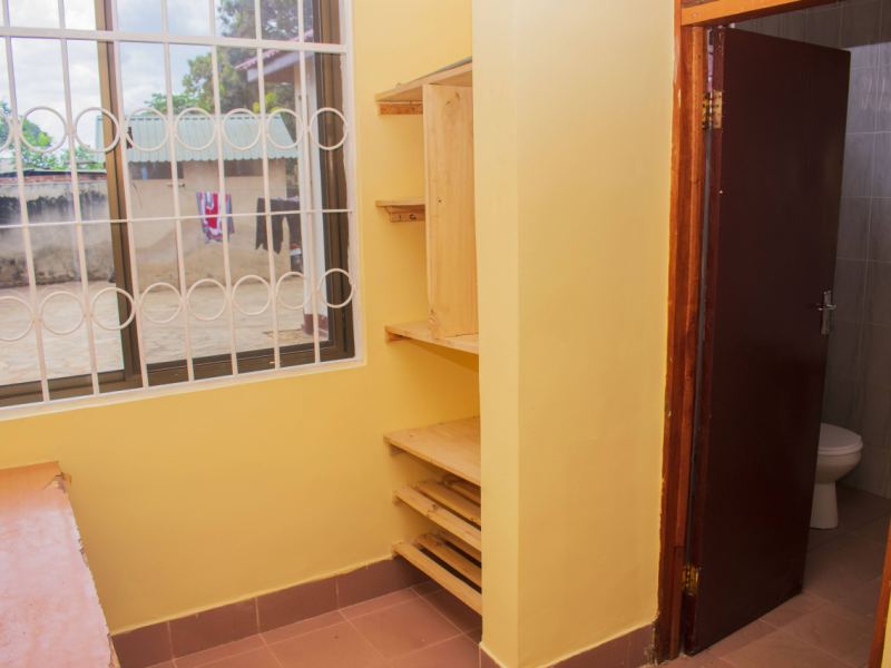 KOMBA 1 HOSTEL - Image 8