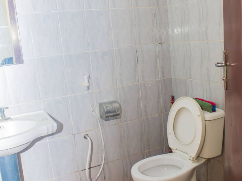 KOMBA 2 HOSTEL - Image 6