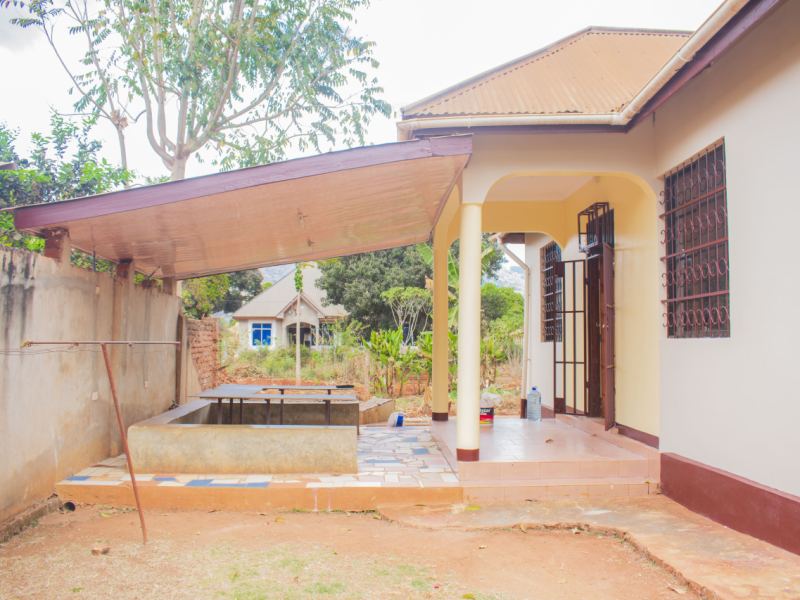 KOMBA 2 HOSTEL - Image 11